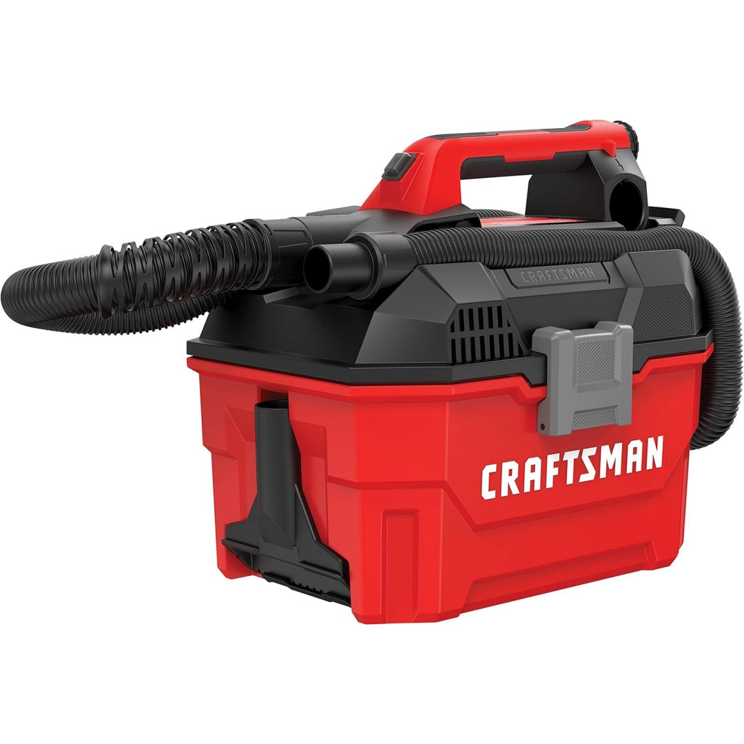 Aspirateur eau et poussiere, coloris rouge et noir, avec une filtration des particules fines